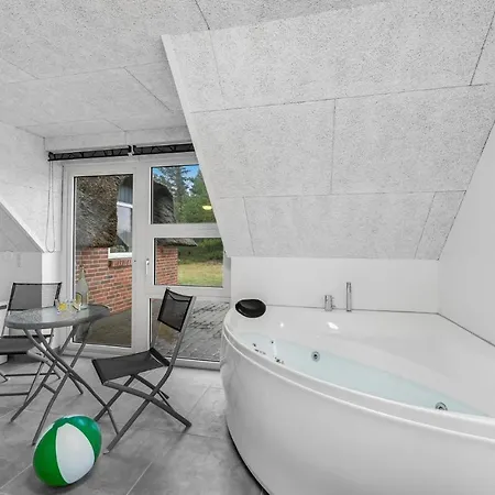 Σπίτι διακοπών Four-bedroom Holiday In *