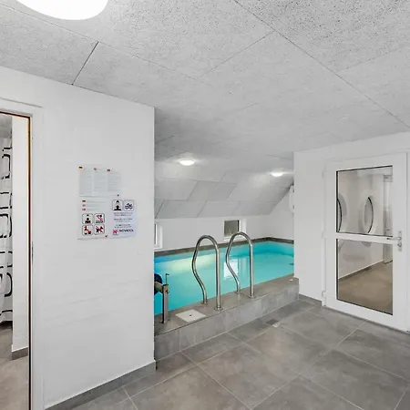 Four-bedroom Holiday In Σπίτι διακοπών *