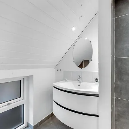 Four-bedroom Holiday In Σπίτι διακοπών Ringkøbing