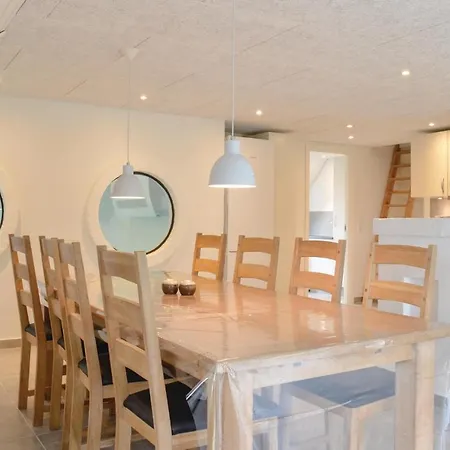 Four-bedroom Holiday In Ringkøbing